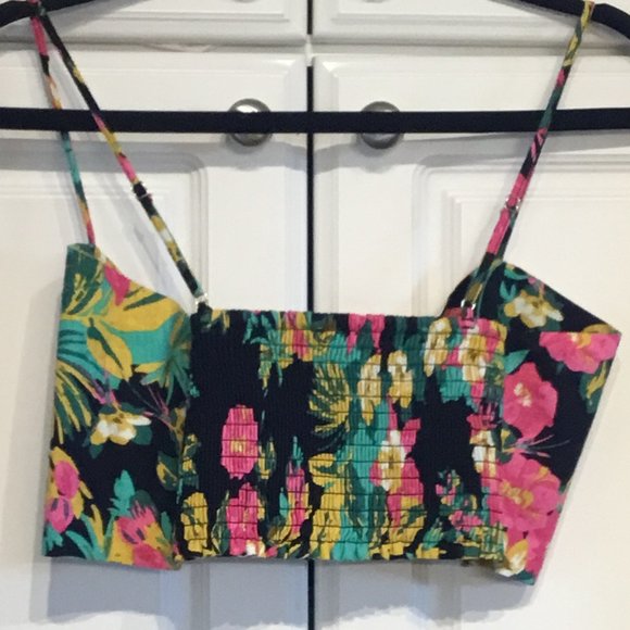Express X Rocky Barnes Tropical Front Tie Halter Top Size Small - Picture 2 of 4